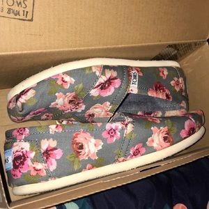 Floral toms